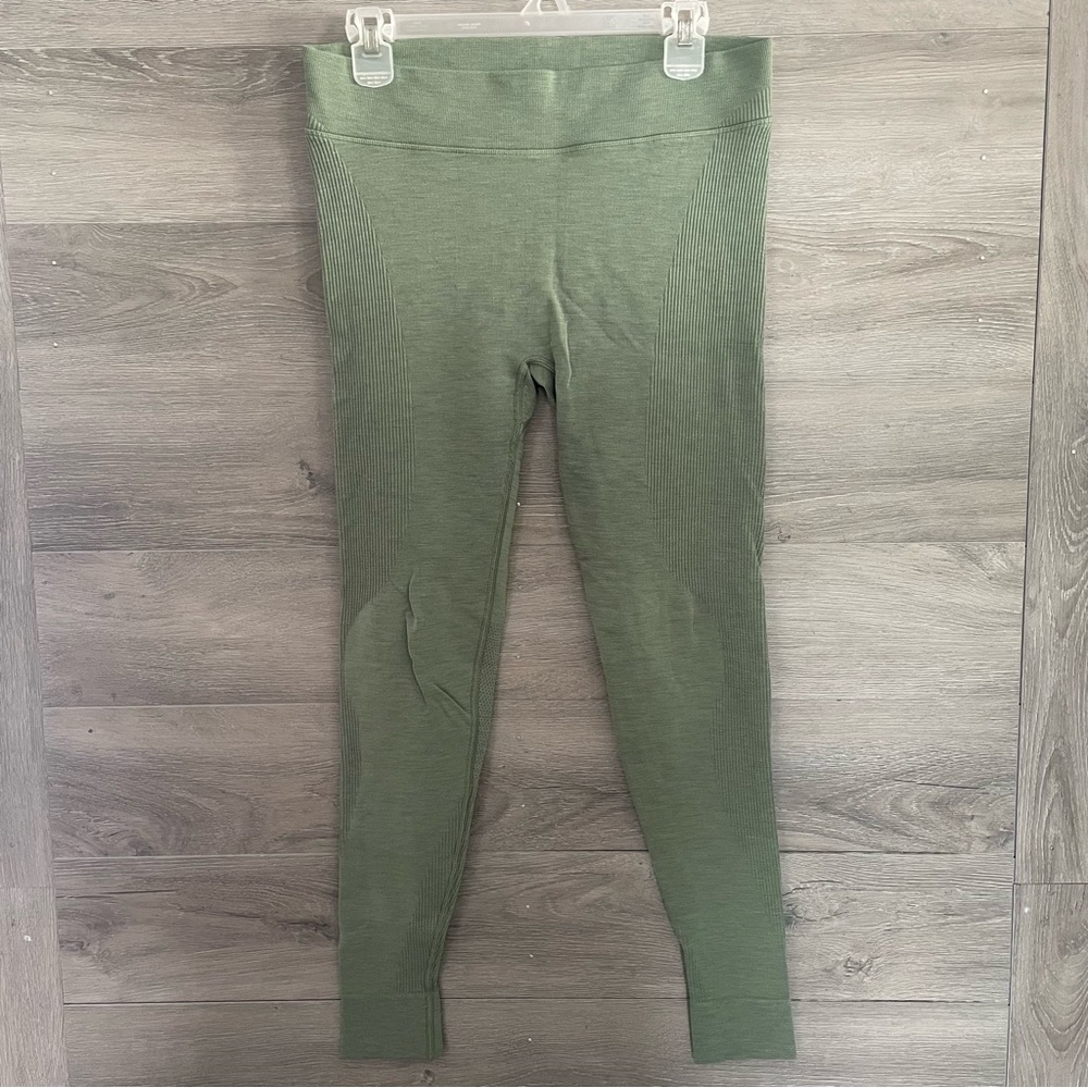 Lululemon Keep The Heat Tight